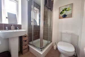 En Suite - click for photo gallery